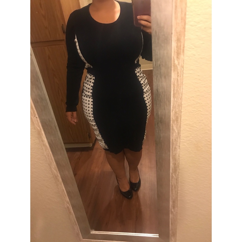 BODYCON SWEATER DRESS! VERY FLATTERING PATTERN!!